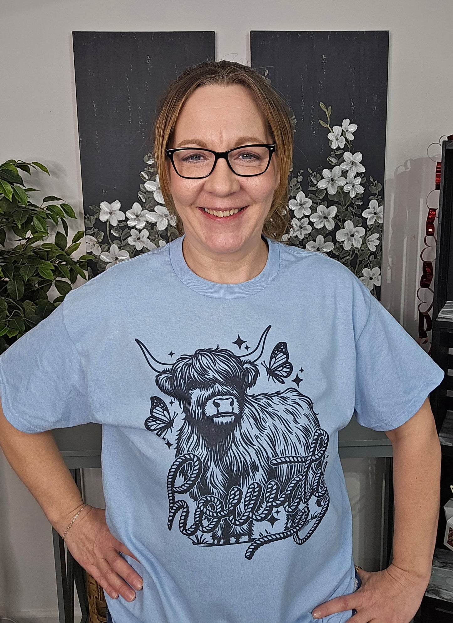 Howdy Highland Cow Tee