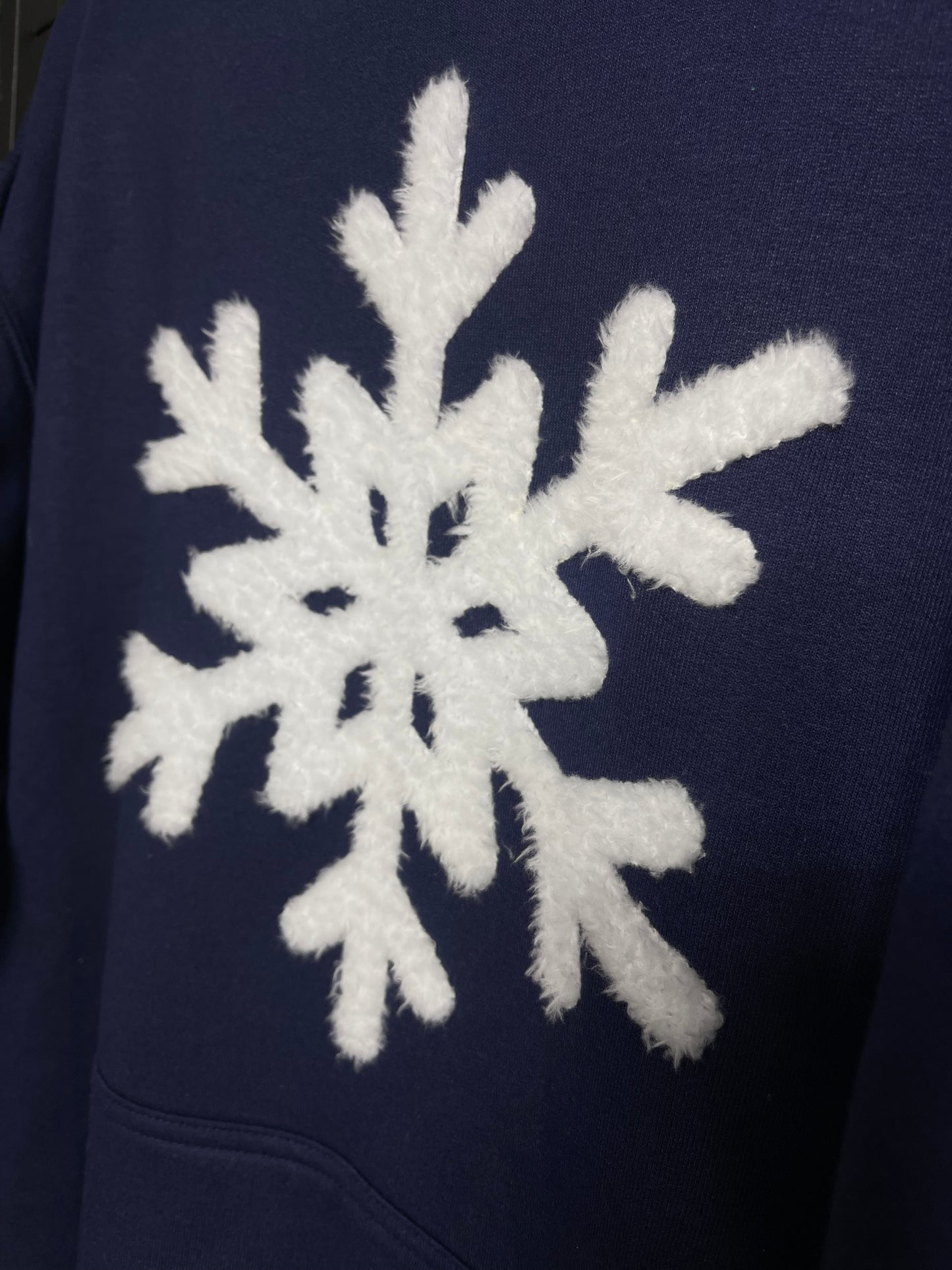 Snowflake Pocket Crewneack